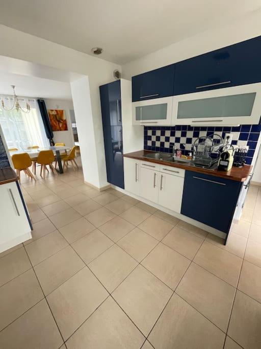 Maison De Vacances Familiale Ouistreham Exterior photo